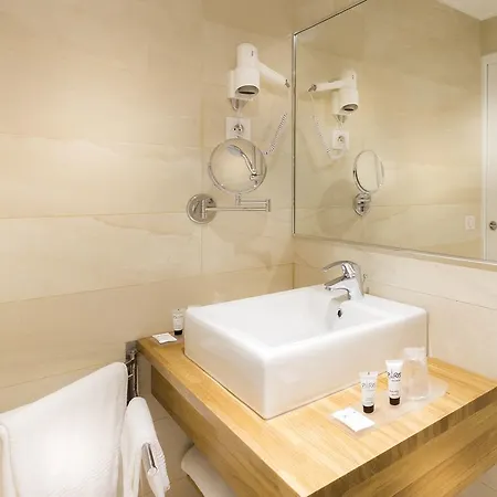 International 3* Parigi