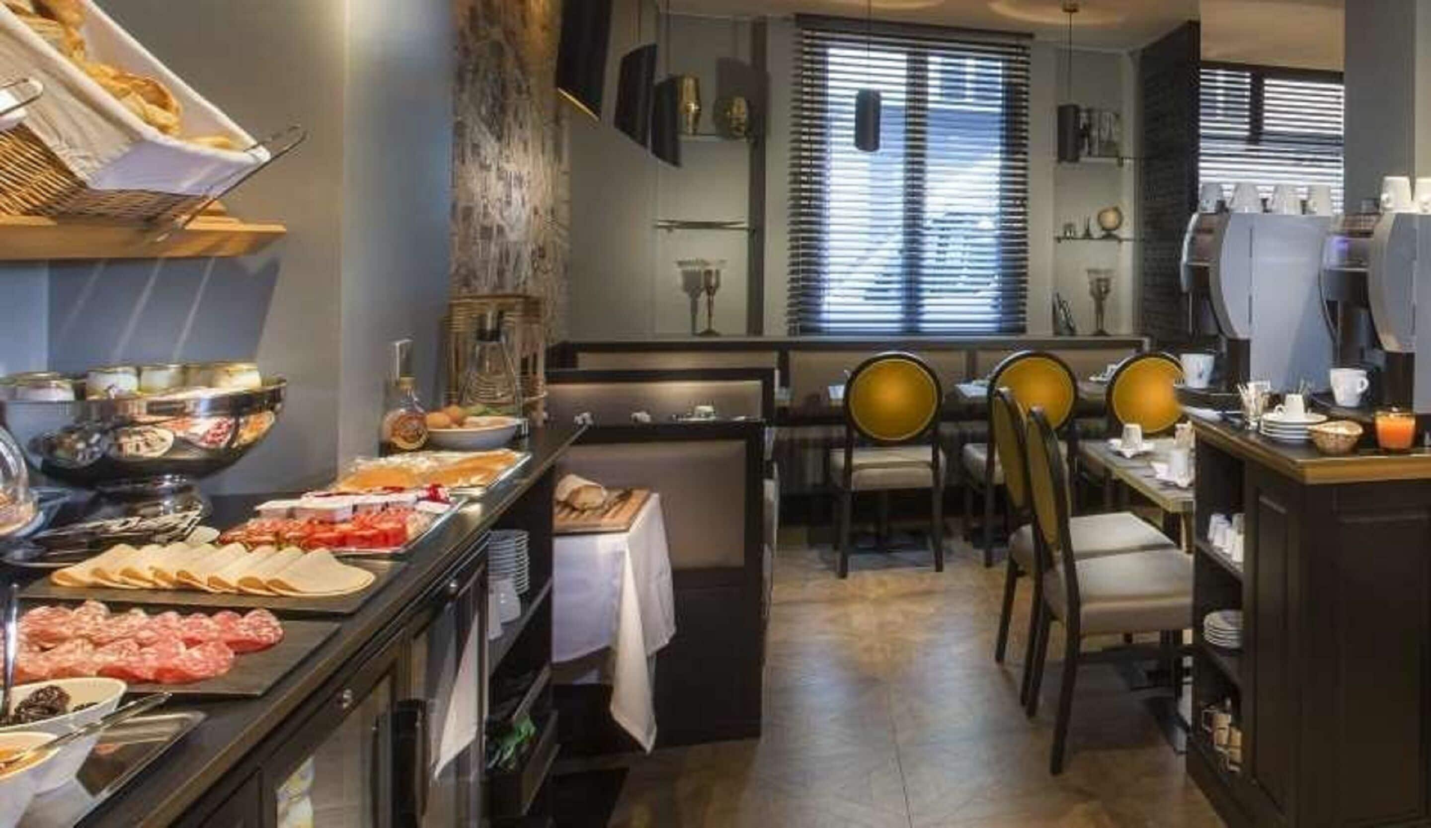 Hotel International 3*