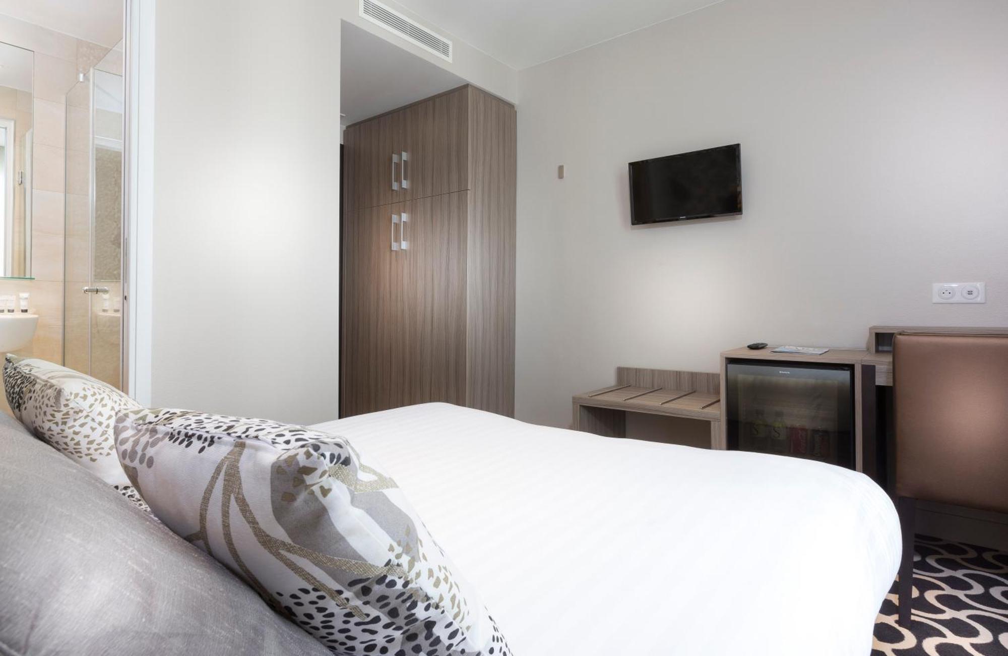 International Hotel 3*